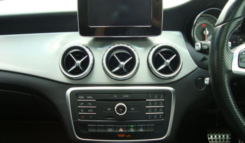 
								2016 Mercedes-Benz GLA 200 Auto full									