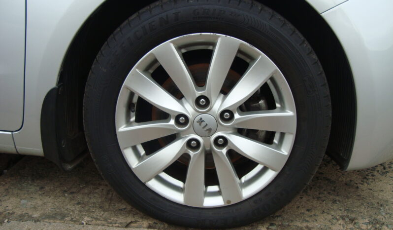 
								2013 Kia Cerato 1.6 EX Auto full									