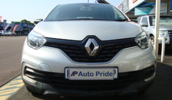 
									2018 Renault Captur 900T Blaze full								