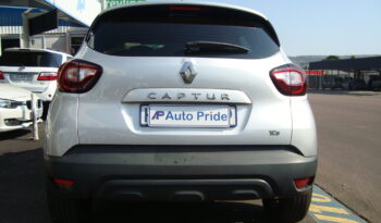 
									2018 Renault Captur 900T Blaze full								