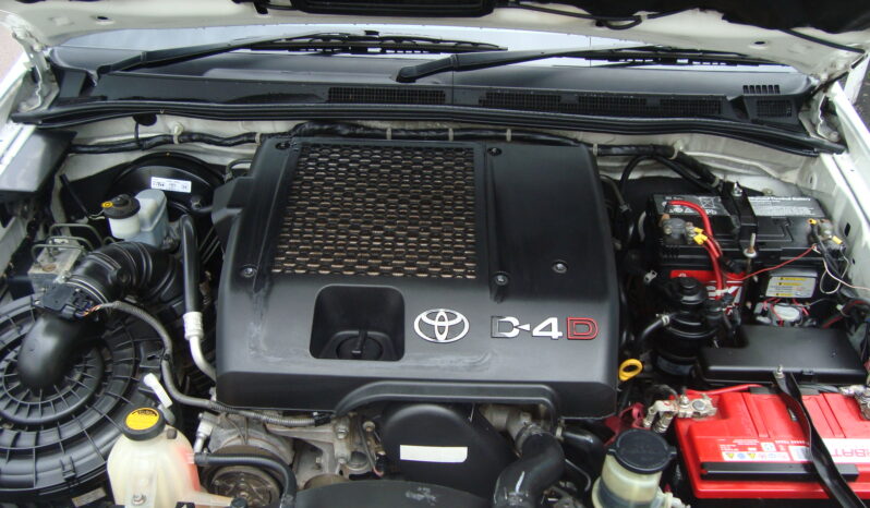 
								2010 Toyota Hilux 3.0 D-4D Raider 4×4 Auto Double-Cab full									