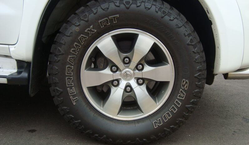 
								2010 Toyota Hilux 3.0 D-4D Raider 4×4 Auto Double-Cab full									