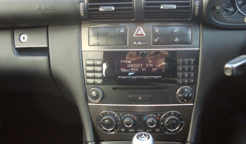 
								2004 Mercedes Benz C230K Coupe (A) full									
