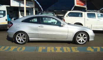 
									2004 Mercedes Benz C230K Coupe (A) full								