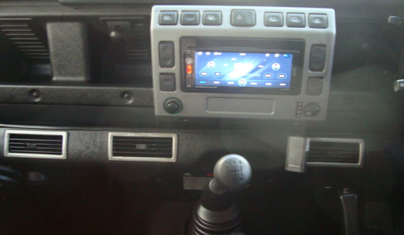 
								2005 Land Rover Defender 90 2.5 TD5 CSW full									