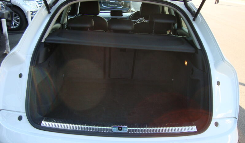 
								2013 Audi Q3 2.0TDi Quattro S-Tronic (130 KW) full									
