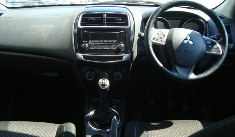 
								2015 Mitsubishi ASX 2.0 GLS full									